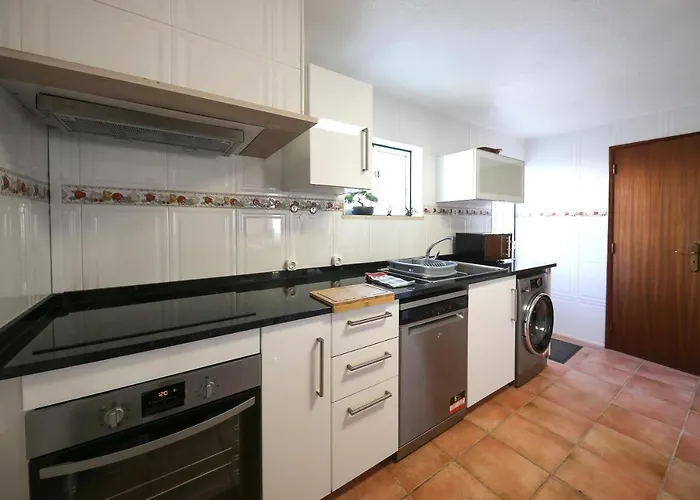 Moradia Marques * Nazaré